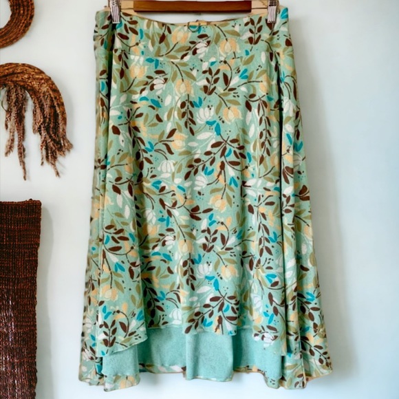 J Jill High Low Floral Skirt Size Medium - Picture 3 of 9